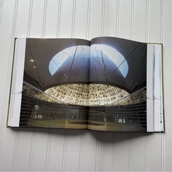 TO BEAR WITNESS Holocaust Remembrance at Yad Vashem Israel Hardcover 2012 VG - Picture 13 of 16